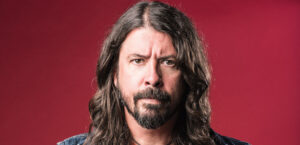 Dave Grohl revela qual é a arma secreta Foo Fighters: “Aprimorou muito a sua técnica”