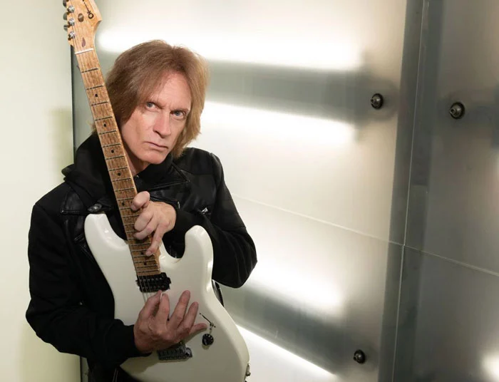 Chris Impellitteri ficava “maluco” quando comparado a Yngwie Malmsteen