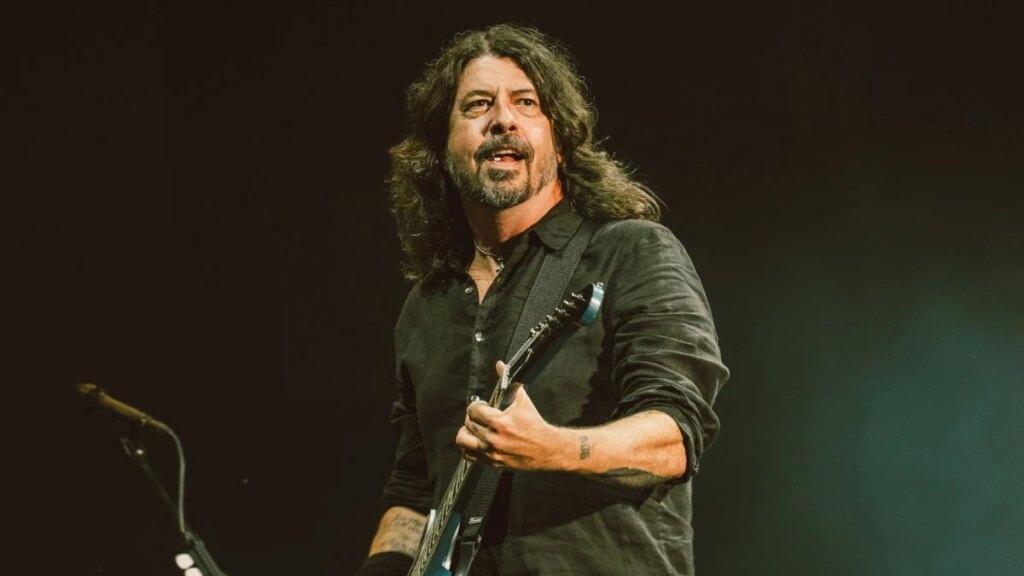 Dave Grohl explica música rejeitada por Ozzy Osbourne que se tornou sucesso