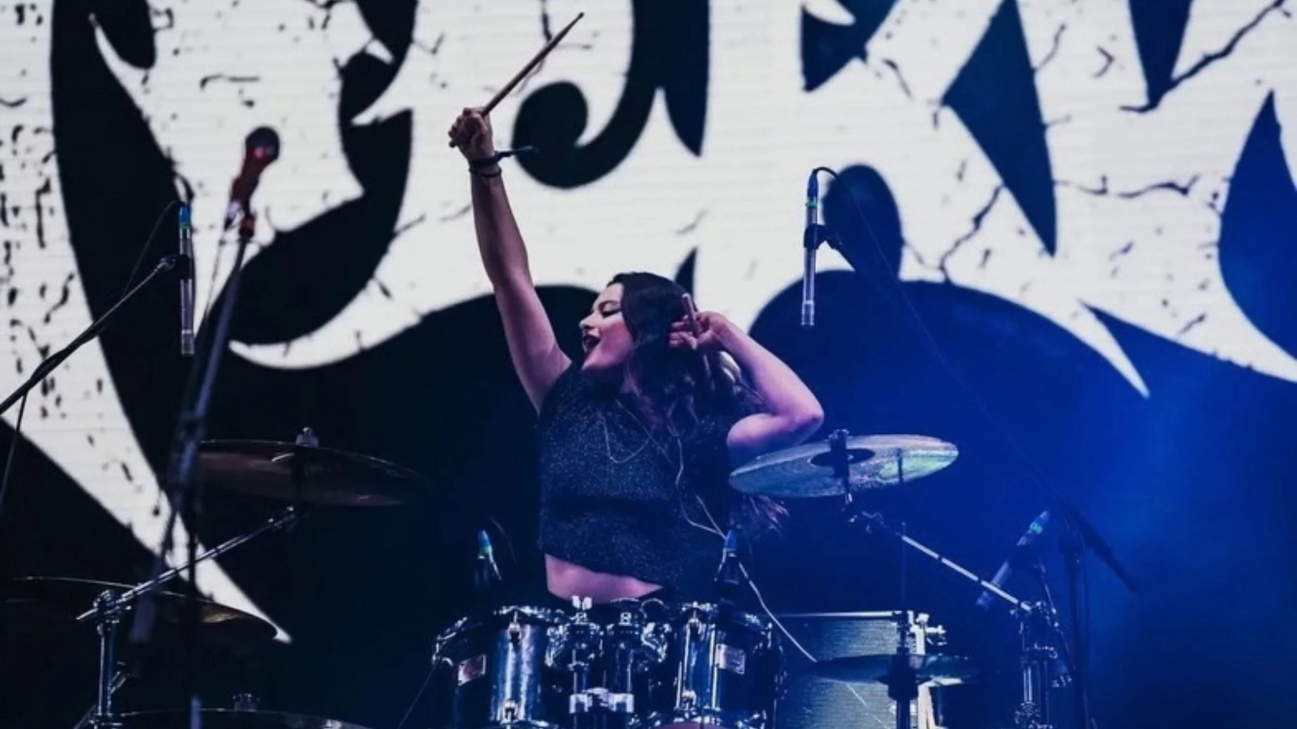 Gabriela Abud anuncia saída da Nervosa após quase dois anos