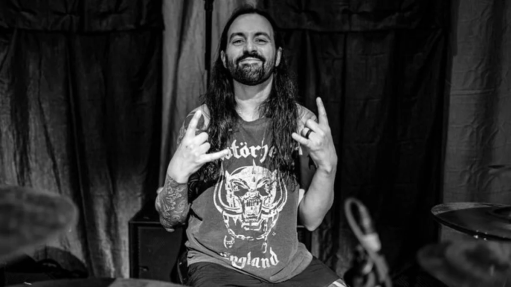 Jay Weinberg, ex-Slipknot, venderá itens pessoais usados ao longo da carreira