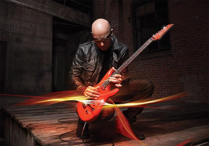 Joe Satriani não se considerava ideal para tocar com Alex Van Halen e David Lee Roth