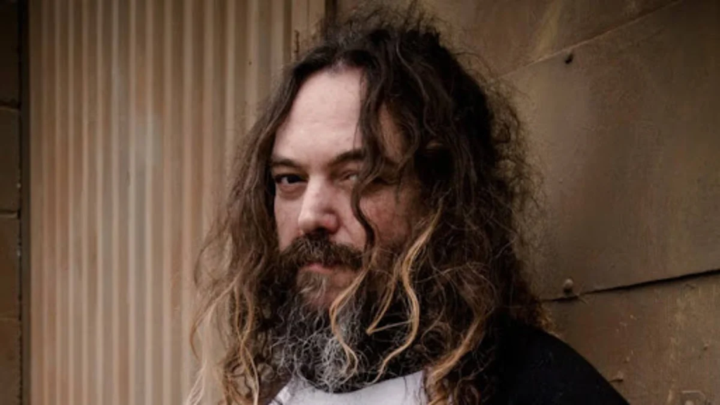 Max Cavalera elege os 10 álbuns que definem sua trajetória