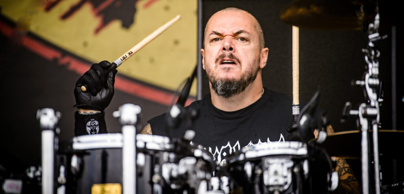 “Minhas raízes estão no metal e punk, na energia bruta e na urgência”, conta Iggor Cavalera