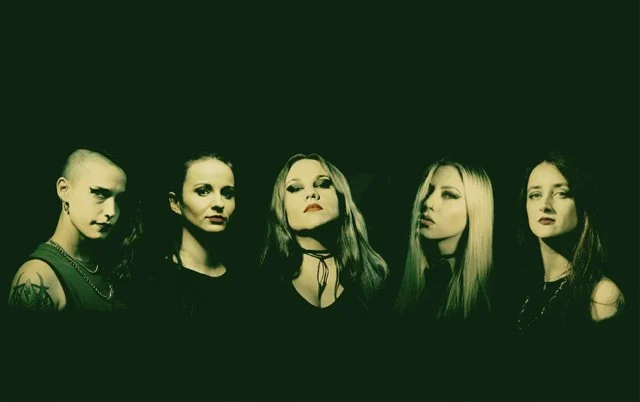 Nervosa lança seu novo single “Ghost Notes” sob a Lua de Sangue; veja o clipe