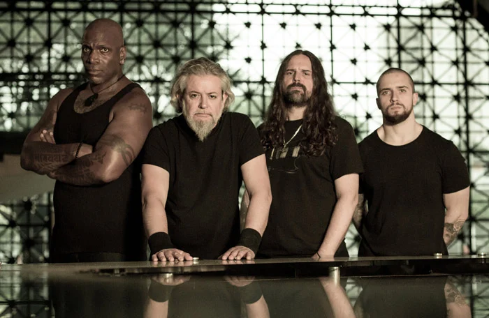 O melhor e o pior disco do Sepultura, de acordo com a Metal Hammer