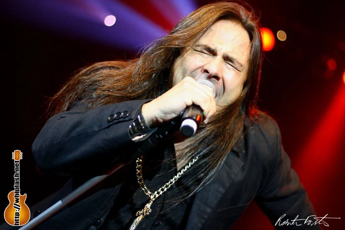 Rafael Bittencourt compara morte de Andre Matos à queda de um meteoro