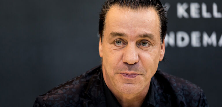 Till Lindemann (Rammstein) vai lançar o álbum Live in Kraków em setembro