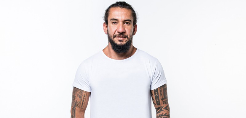 Rodolfo Abrantes faz a revelação de que não recebe um centavo dos Raimundos: “Vendi tudo”