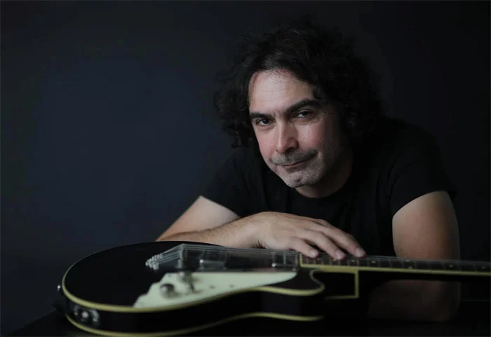 Sascha Paeth: o guitarrista alemão que se apaixonou pelo Brasil