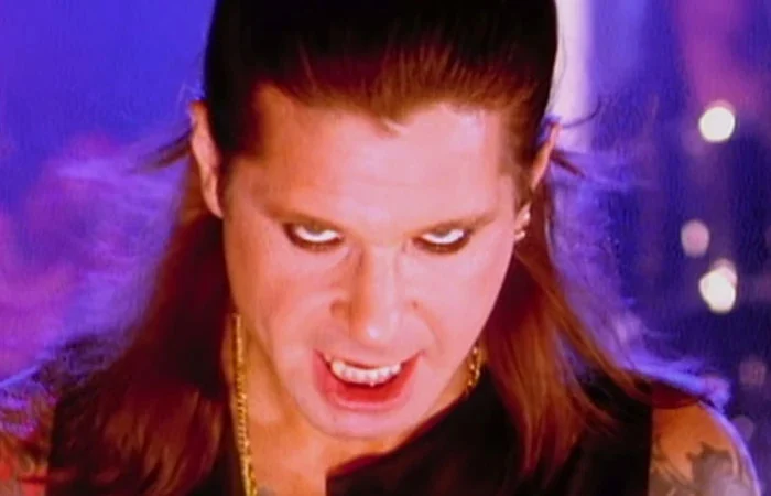 Veja homenagem a Ozzy Osbourne no BRIT 2026 com tributo em “No More Tears”