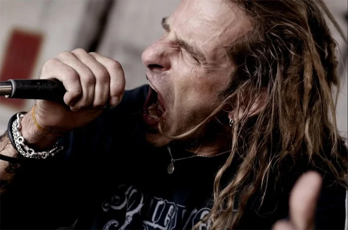 Vocalista do Lamb of God decidiu ficar sóbrio durante turnê com o Metallica