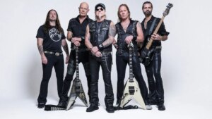 Wolf Hofmann lamenta ausência de ex-membros do ACCEPT em álbum comemorativo
