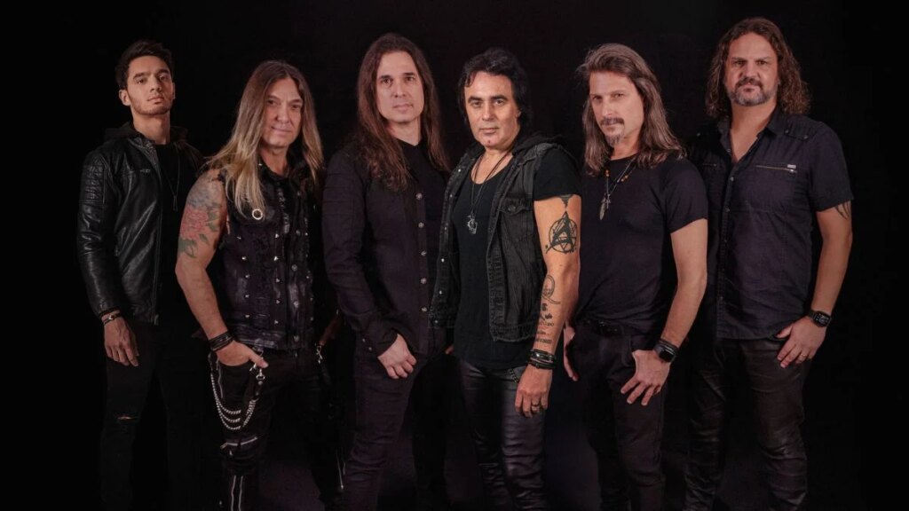 Angra anuncia show no Japão com Kiko Loureiro e Edu Falaschi