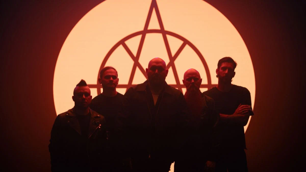 Atreyu lança novo single com participação de Max Cavalera