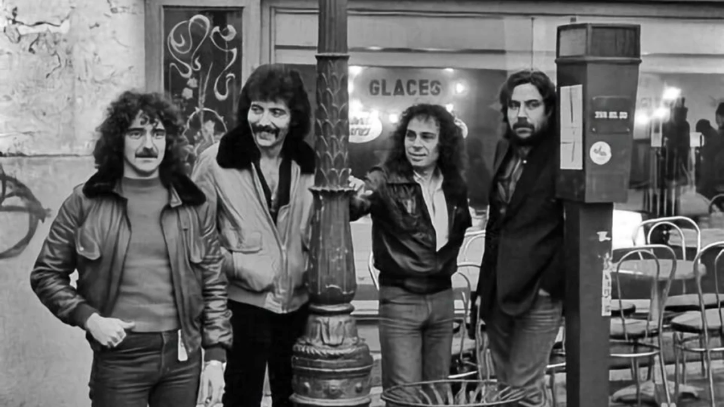 “Heaven and Hell”: Como Ronnie James Dio salvou o Black Sabbath em 1980