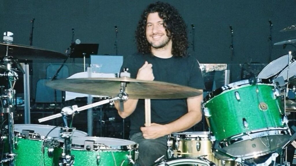Ilan Rubin explica como conseguiu vaga de baterista do Foo Fighters