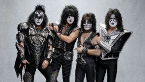 KISS anuncia documentário com bastidores de sua turnê de despedida