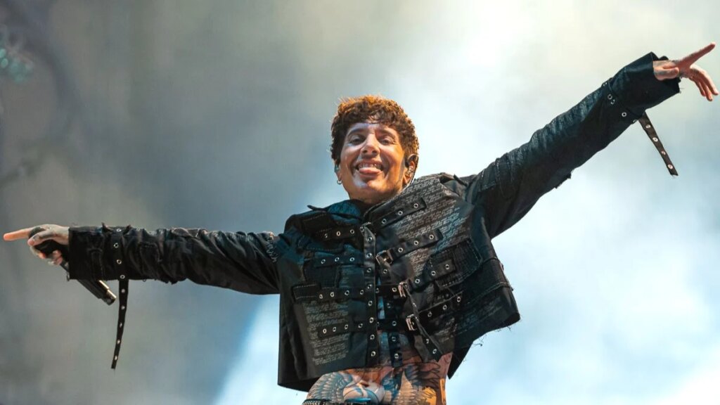 Oli Sykes revela impacto de viver no Brasil: “Pessoas são mais calmas”