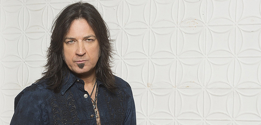 Músicos de rock dão “um tiro no próprio pé” ao se envolverem em política, segundo Michael Sweet (Stryper)
