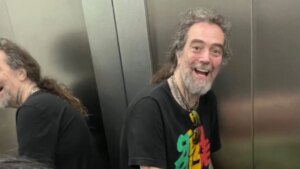 Gloria revela motivo da perda de peso de Max Cavalera: “Teve uma úlcera”