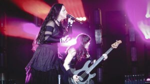 Incêndio atinge palco durante show do Evanescence nos Estados Unidos