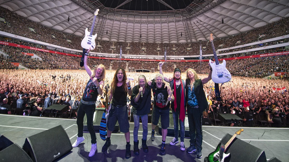 Iron Maiden proíbe celulares no show em Paris para gravação de filme