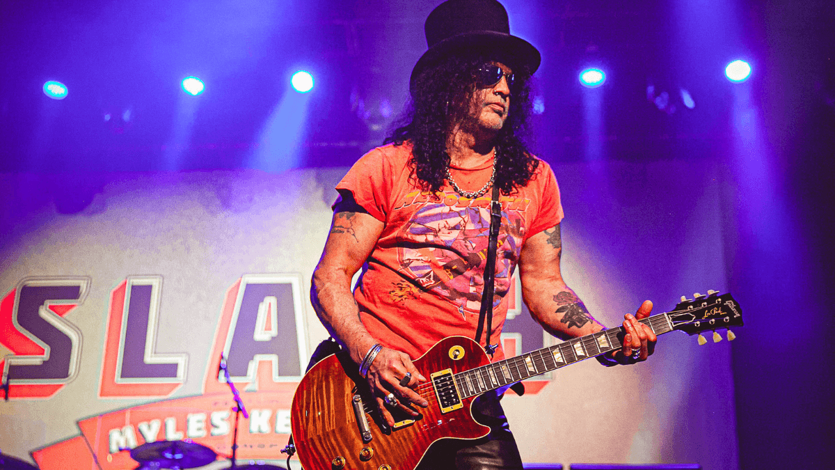 Descontente com política dos EUA, Slash pensa em voltar a morar no Reino Unido