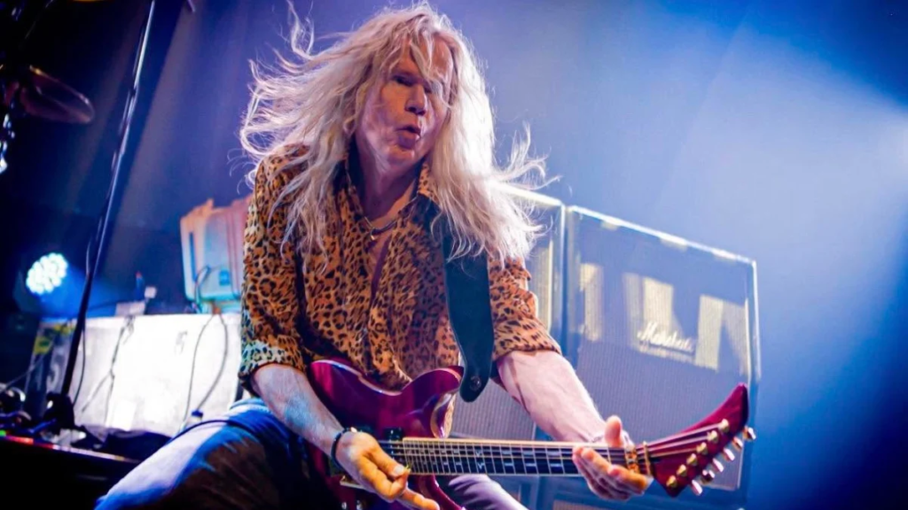 Ex-Whitesnake, Adrian Vandenberg cancela turnê nos EUA por questões de saúde