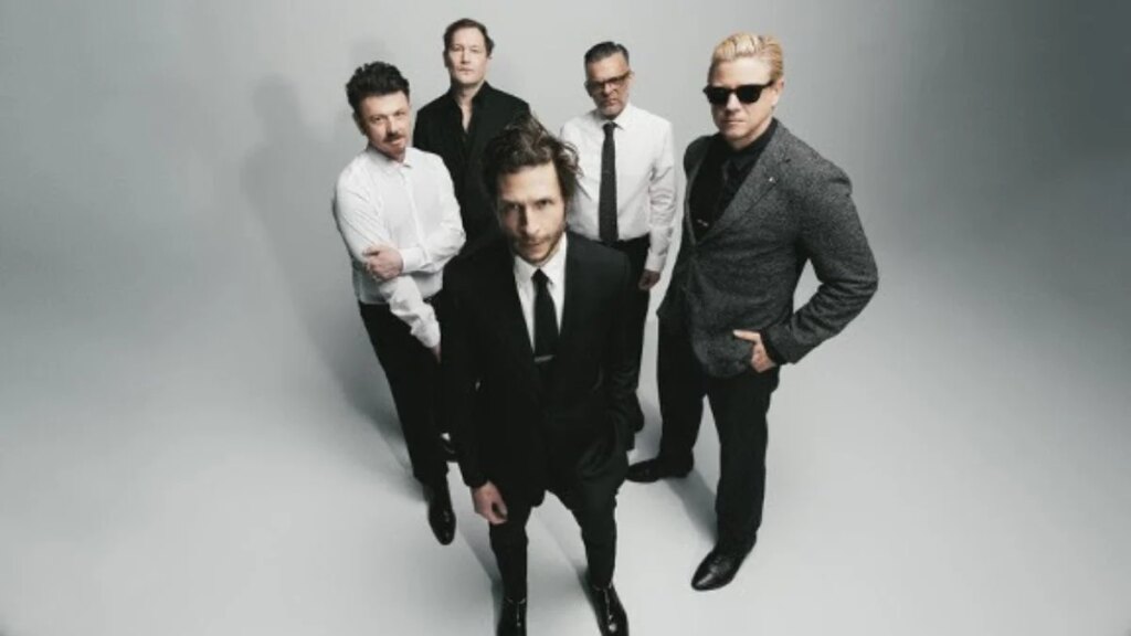 Interpol canaliza tensão entre passado e futuro em novo single “Iron City”