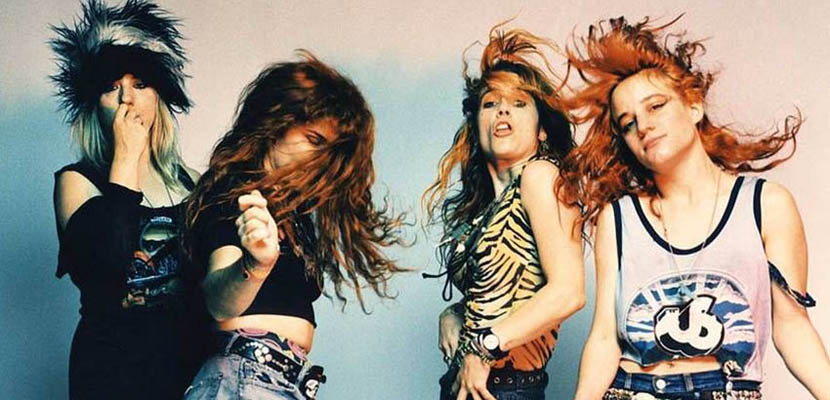Jennifer Finch, baixista do L7, morre aos 59 anos após batalha contra câncer