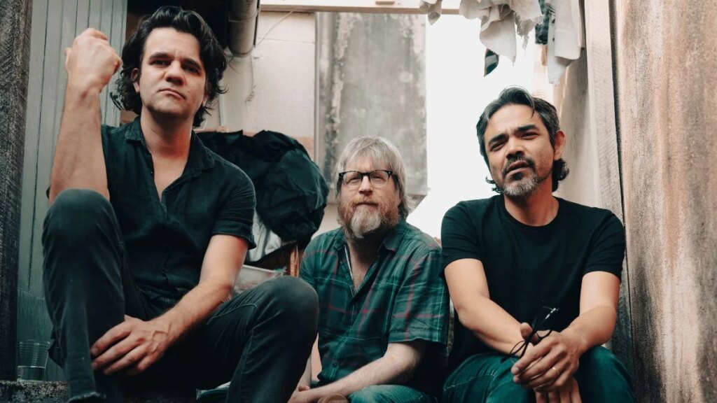 Riviera Gaz lança “Must Be”, single do novo álbum ‘Catacroma’