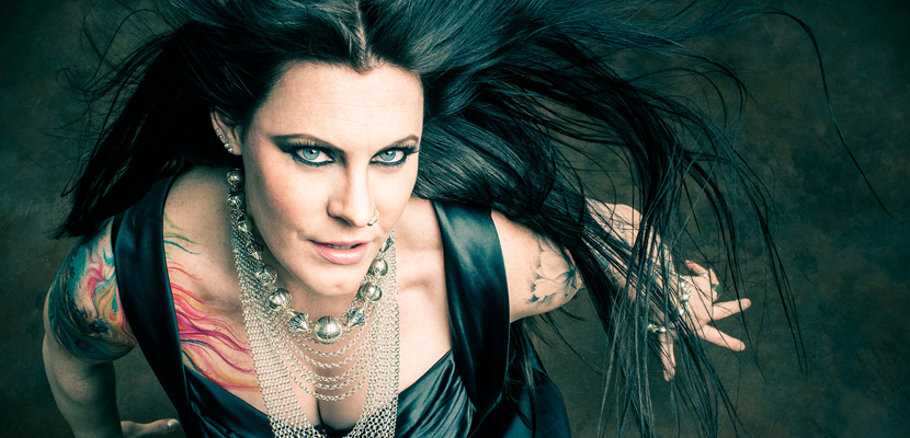 Floor Jansen diz que o Nightwish segue em hiato: “Estamos em pausa temporária”