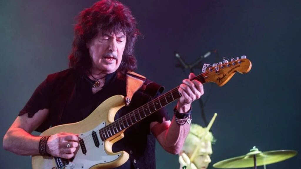 Relembre o motivo da saída de Richie Blackmore do Deep Purple
