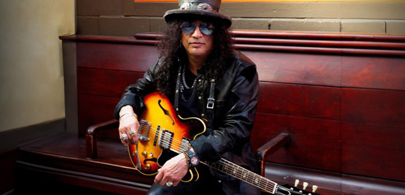 Nova espécie de cobra descoberta na Nova Guiné recebe o nome de Slash: “Me sinto extremamente honrado”