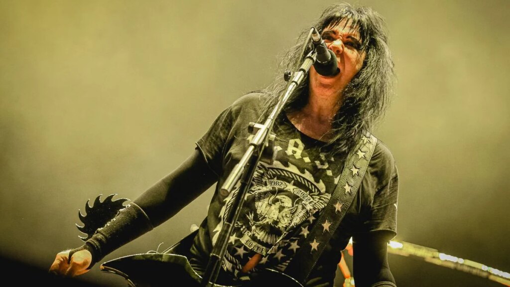 Blackie Lawless diz que criticos à saúde dos EUA devem ter “a cabeça examinada”