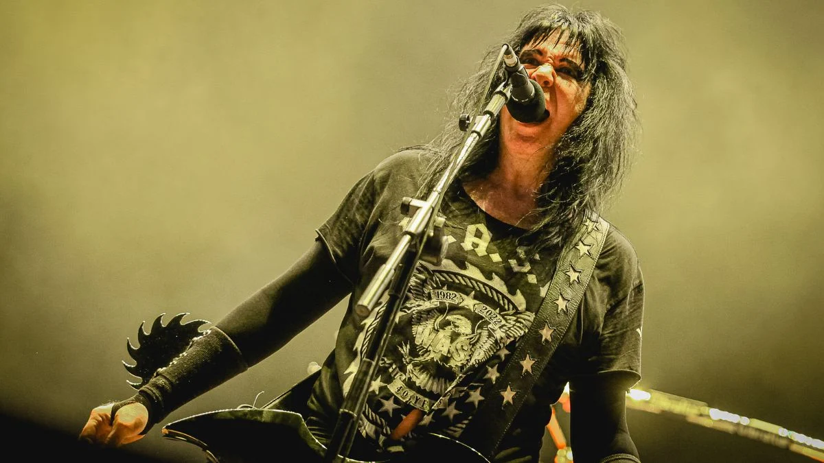 Blackie Lawless diz que criticos à saúde dos EUA devem ter “a cabeça examinada”