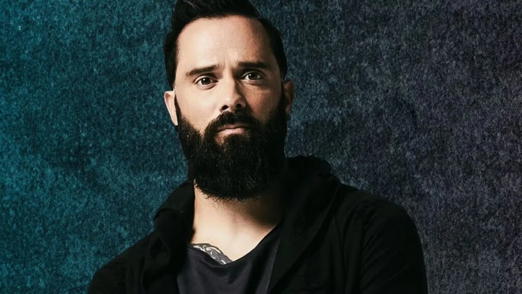 John Cooper, do Skillet, afirma ter “orgulho de ser um fanático por Jesus”