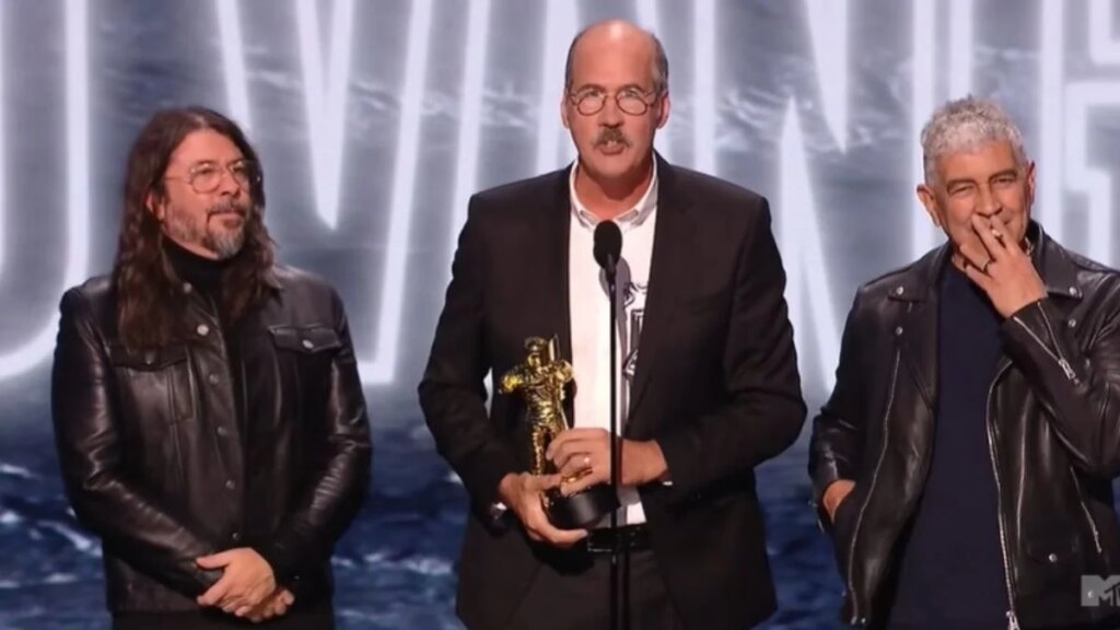 Nirvana recebe prêmio Video Vanguard no MTV VMAs 2026