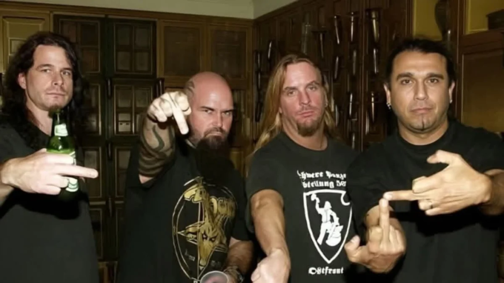O álbum do Slayer lançado no dia do atentado às Torres Gêmeas de Nova York