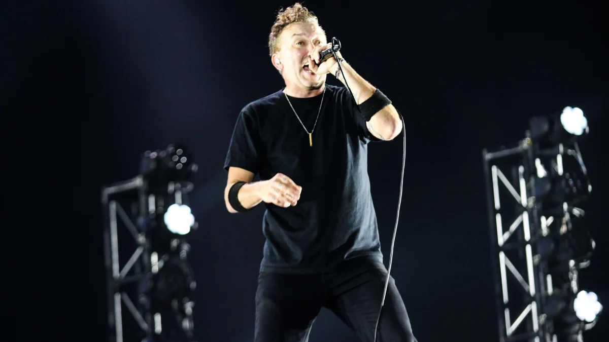 Rise Against tocou no Rock in Rio com instrumentos emprestados por outras bandas