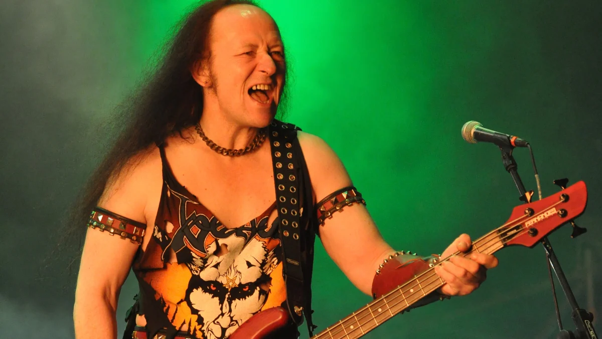 Conrad “Cronos” Lant, baixista e fundador do Venom, morre aos 63 anos